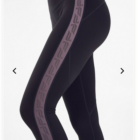 BNWT Fabletics capri - Picture 2 of 5